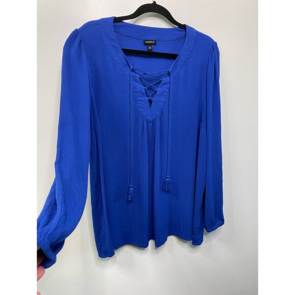 Torrid Long Sleeve Front Lace Up Tassel Blouse Blue Crinkle Gauze 1X Boho Plus - Picture 3 of 8